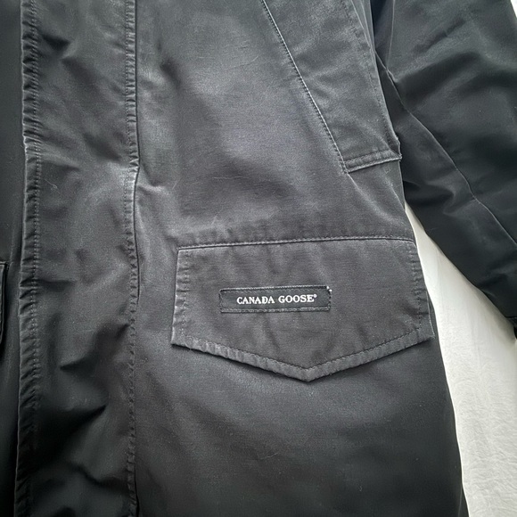 Canada Goose winter jacket - Picture 6 of 8